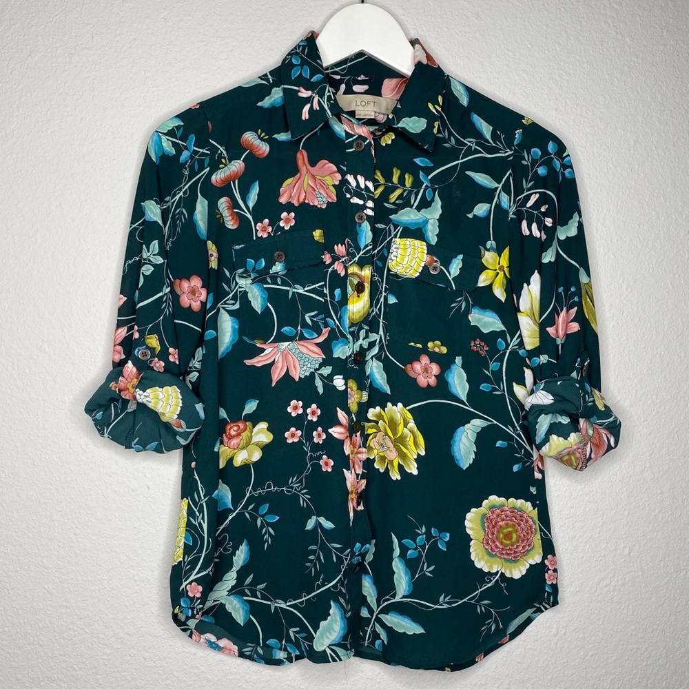 Ann Taylor Loft petites floral green blouse